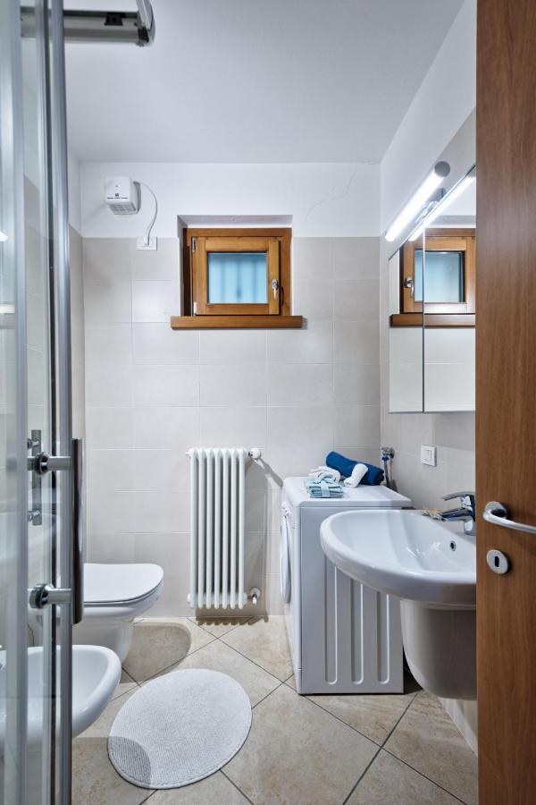 Casa Alessandro Con Piscina Lago Di Garda Salionze Esterno foto